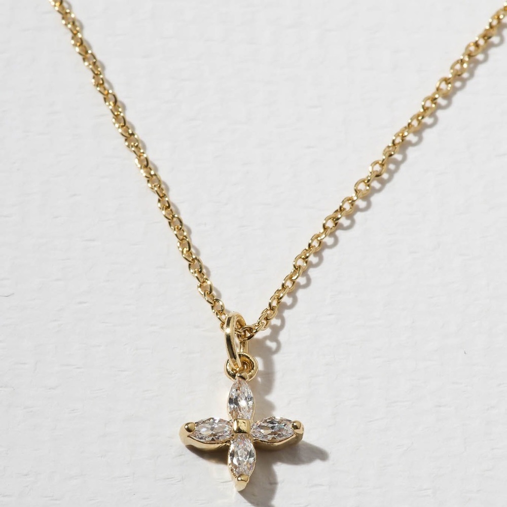 New Vanessa Mooney gold the CZ Flower Necklace